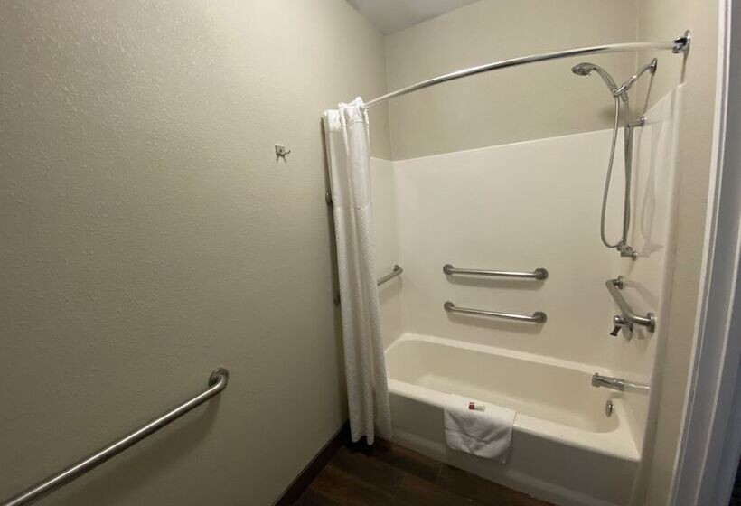 Отель Baymont By Wyndham Colorado Springs