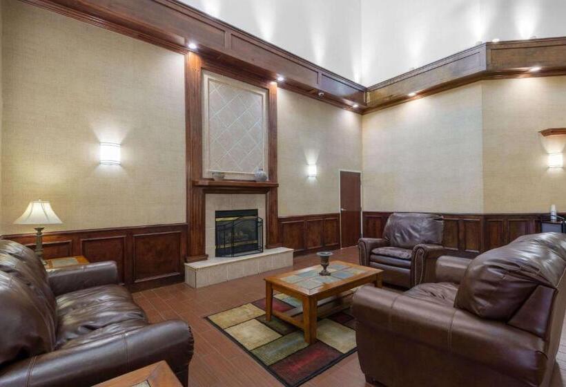 Отель Baymont By Wyndham Colorado Springs