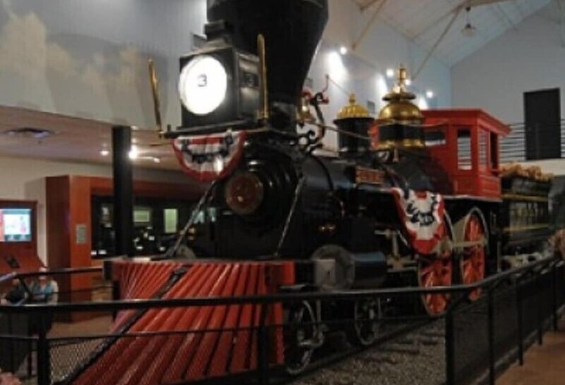 בית מלון כפרי Baymont By Wyndham Kennesaw