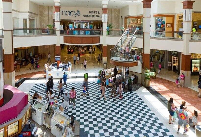 בית מלון כפרי Baymont By Wyndham Kennesaw