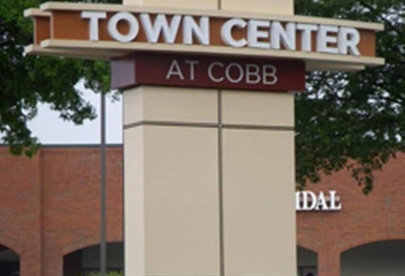 בית מלון כפרי Baymont By Wyndham Kennesaw