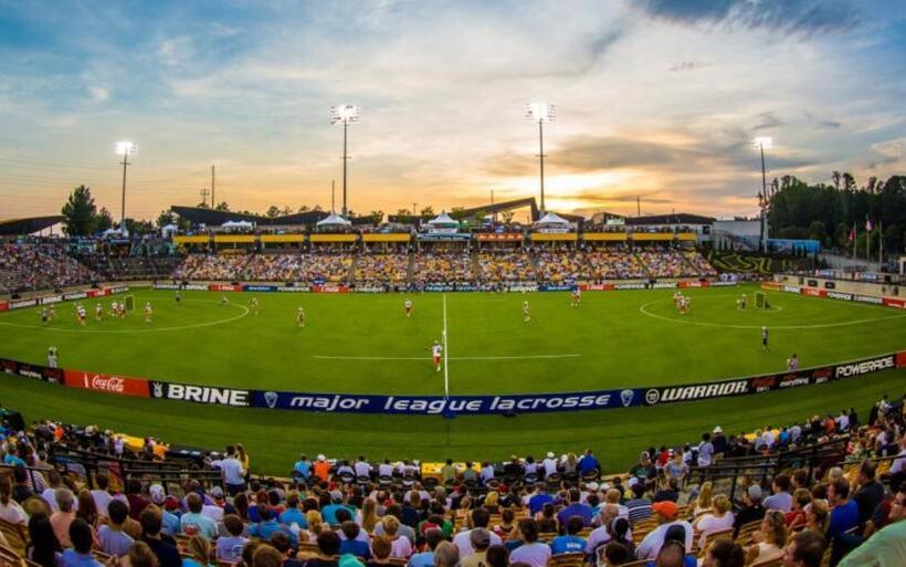 בית מלון כפרי Baymont By Wyndham Kennesaw