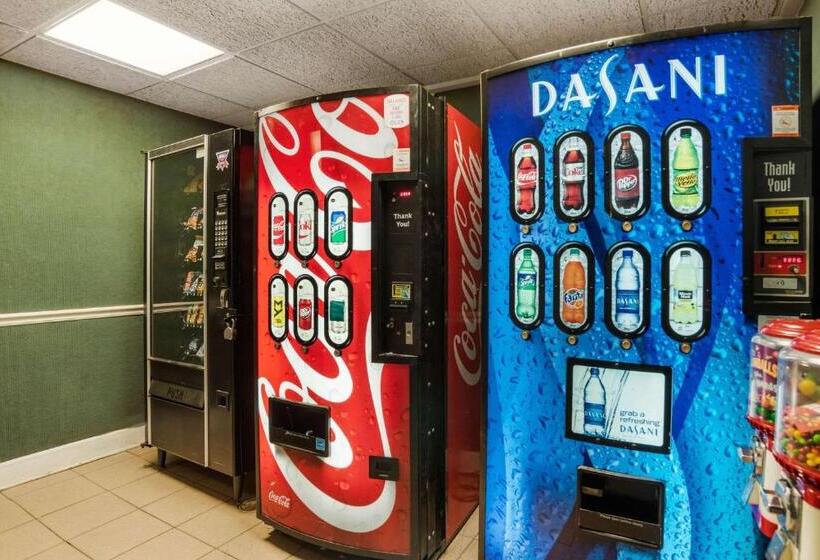 Отель Baymont By Wyndham Montgomery Al