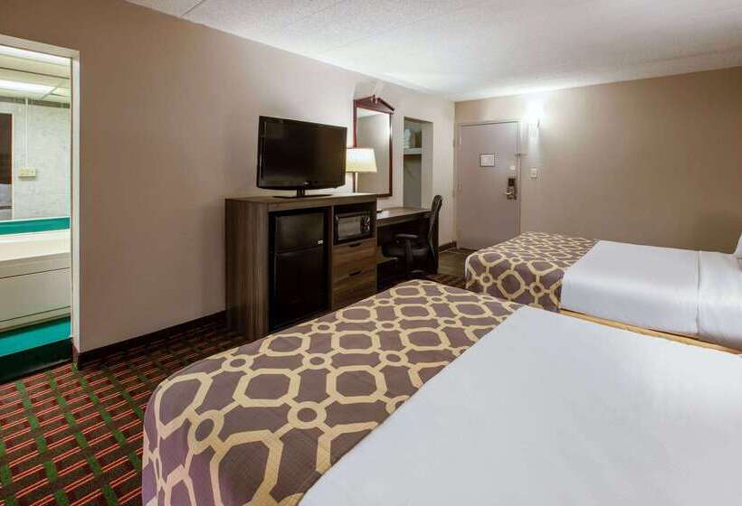 Отель Baymont By Wyndham Northwood