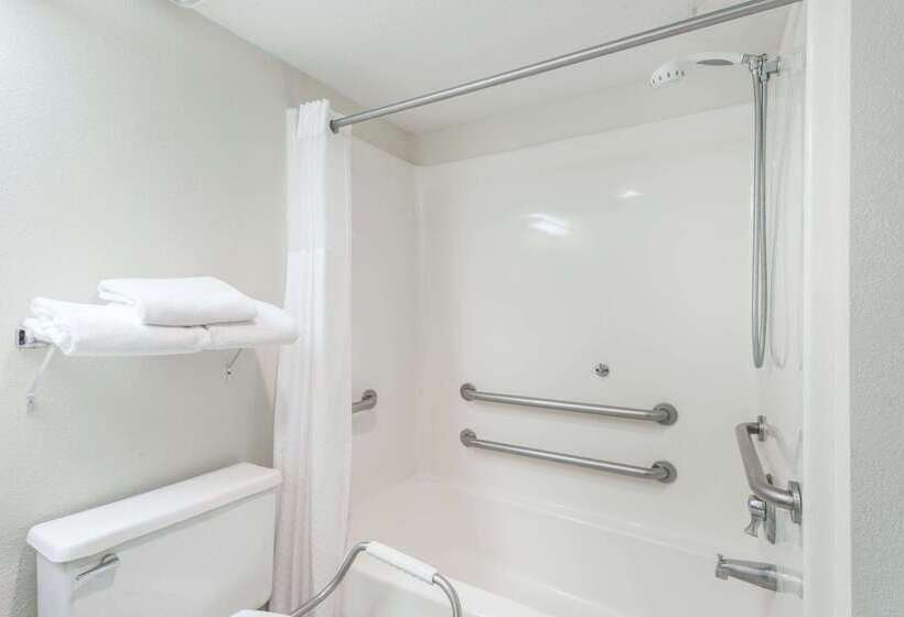 فندق Baymont By Wyndham Osage Beach