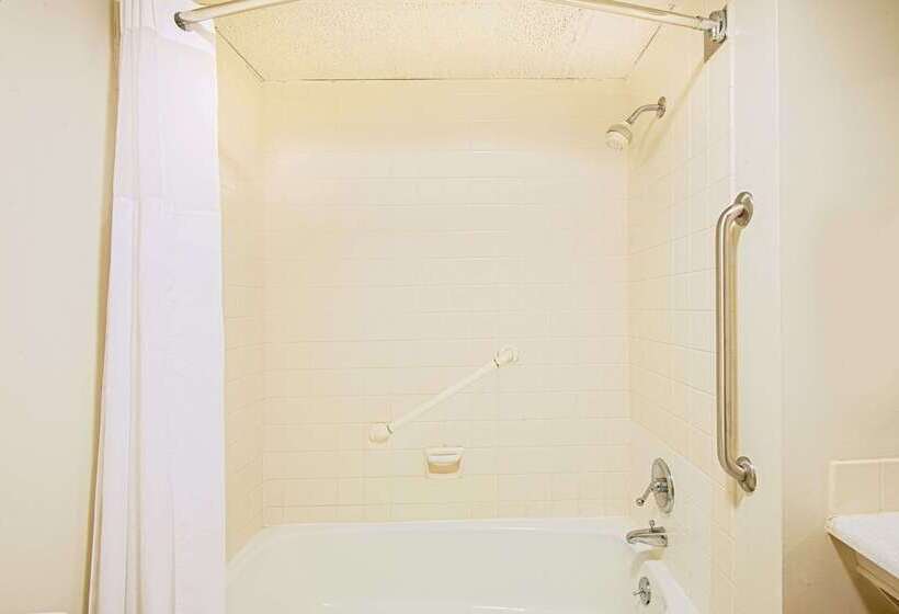 酒店 Baymont By Wyndham Sandusky