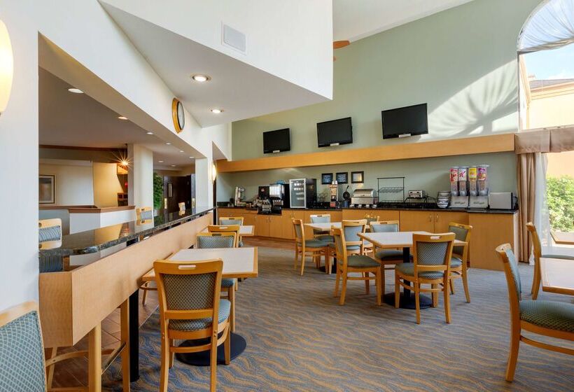 בית מלון כפרי Best Western Davison Inn