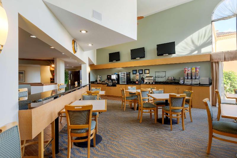 בית מלון כפרי Best Western Davison Inn