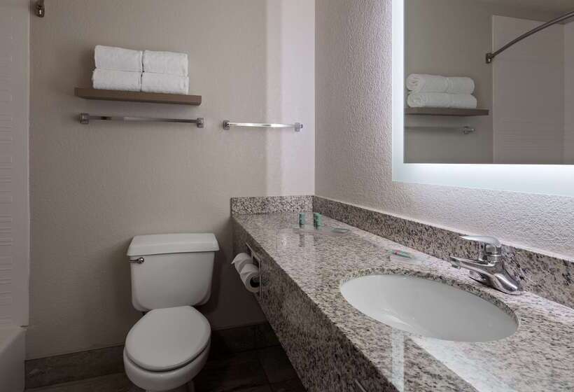 فندق Best Western Eau Claire South