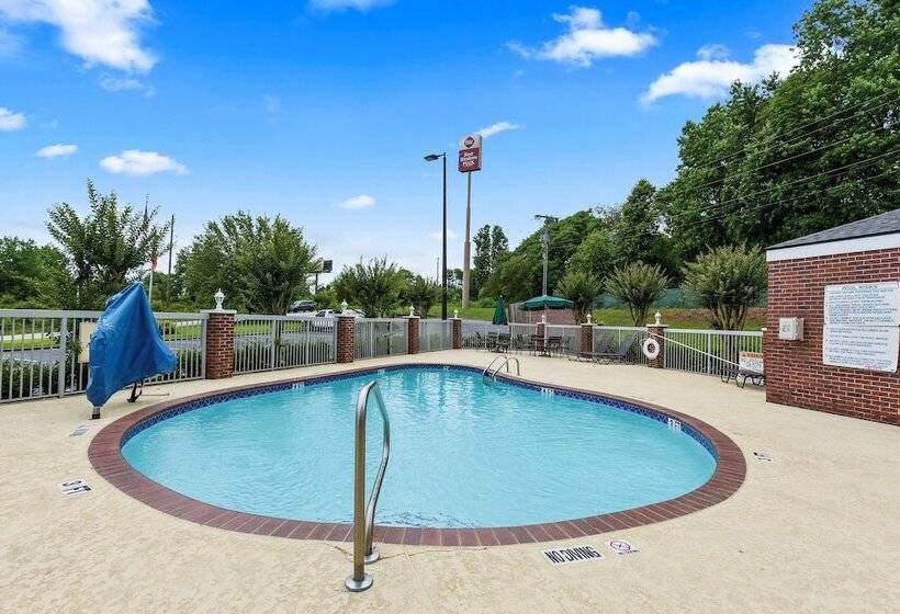 Best Western Plus Lake Lanier Gainesville Hotel & Suites