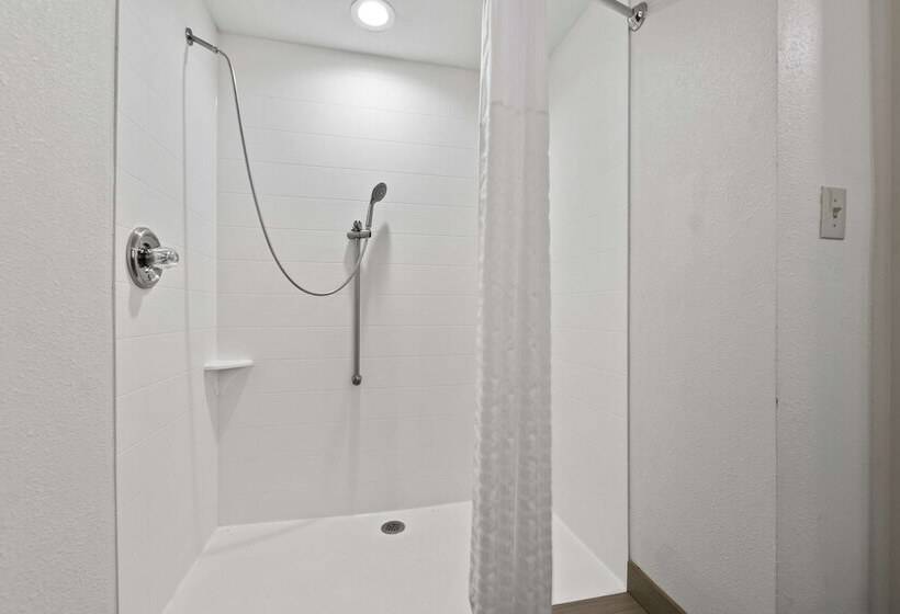 Best Western Plus Lake Lanier Gainesville Hotel & Suites