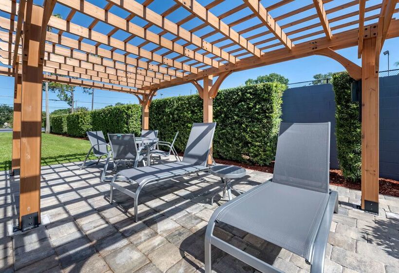 ホテル Best Western Plus Orlando East Ucf Area