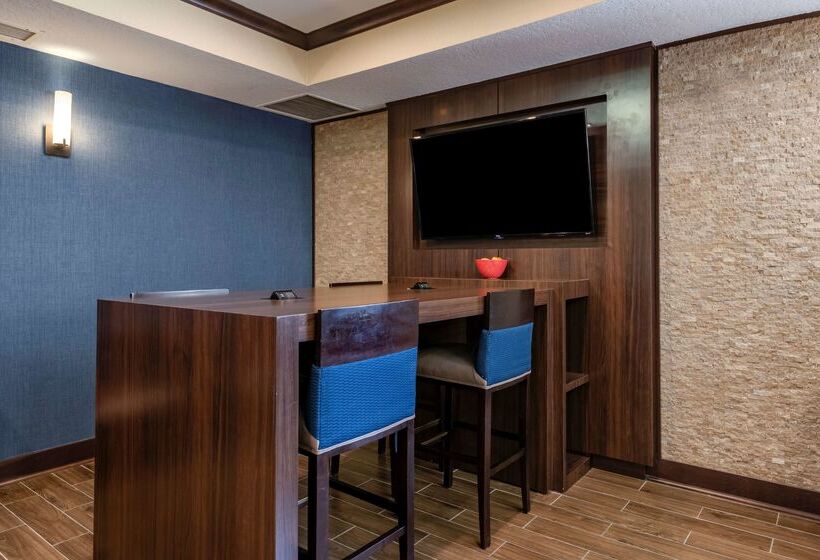 ホテル Best Western Plus Orlando East Ucf Area