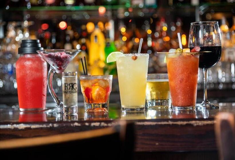 فندق Best Western Plus White Bear Country Inn