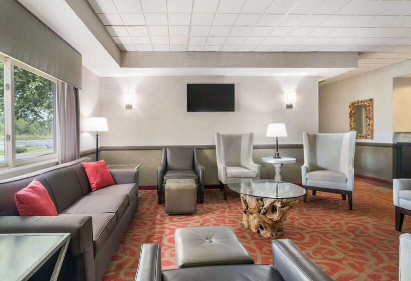 فندق Best Western Saranac Lake