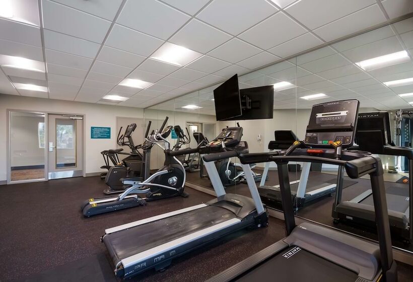 فندق Spark By Hilton Destin