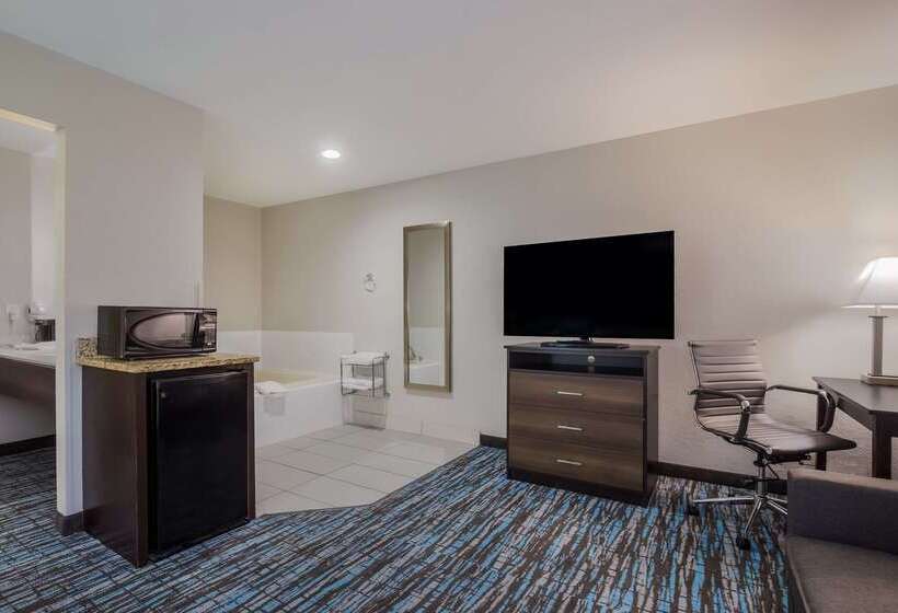 בית מלון כפרי Clarion Pointe Harrodsburgdanville