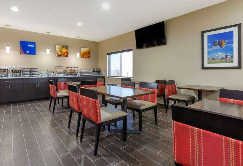 Отель Comfort Inn & Suites Alameda At Albuquerque Balloon Fiesta Park