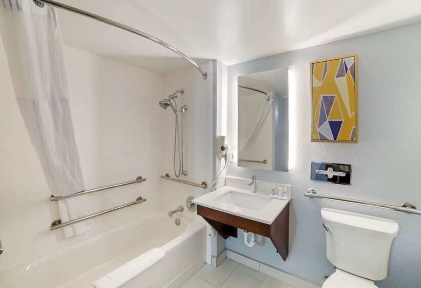 فندق Comfort Inn Asheville Airport