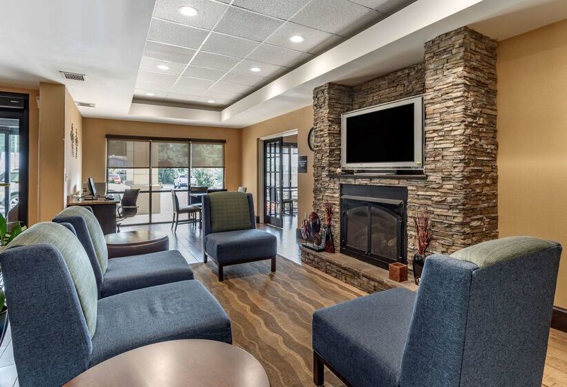 فندق Comfort Inn Biltmore West