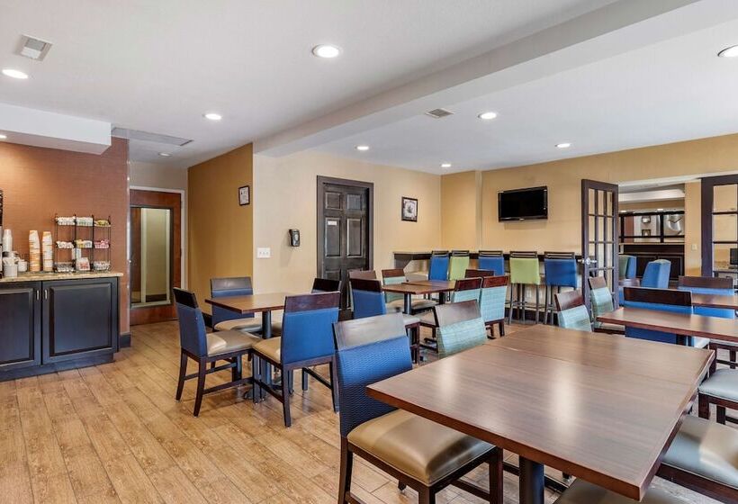 فندق Comfort Inn Biltmore West