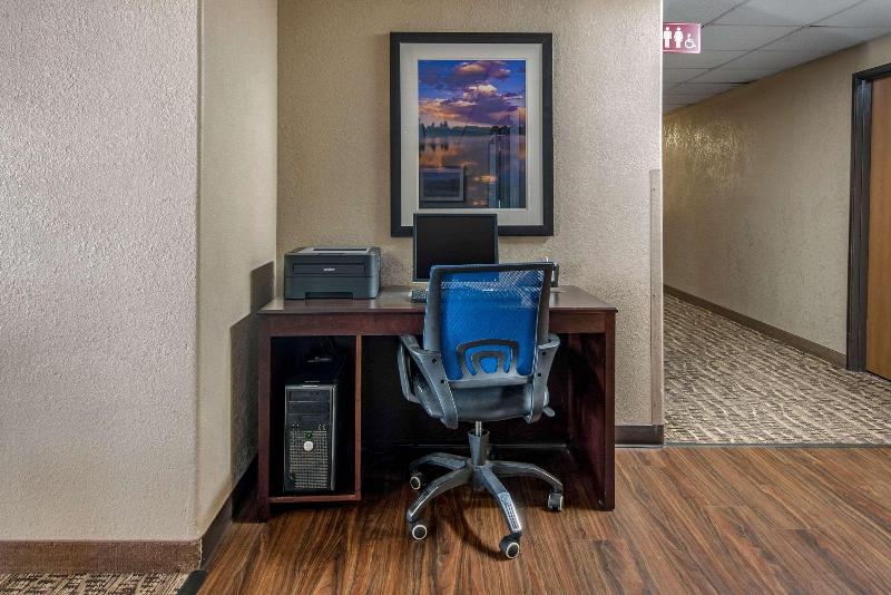 Отель Comfort Inn Denver Southeast Area