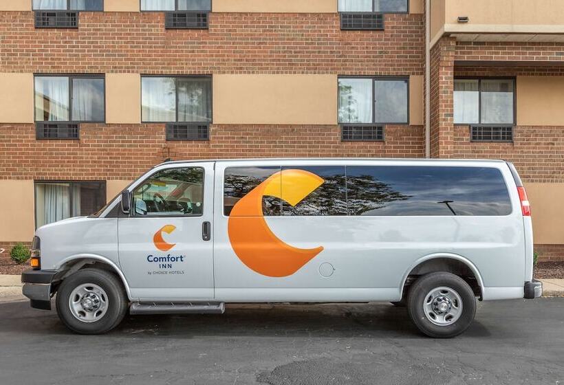 Отель Comfort Inn Grand Rapids Airport