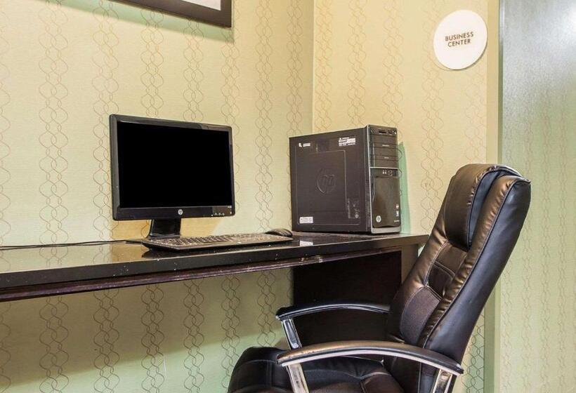 ホテル Comfort Inn Lehigh Valley West