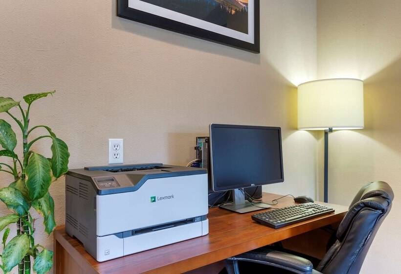 호텔 Comfort Inn Medford South