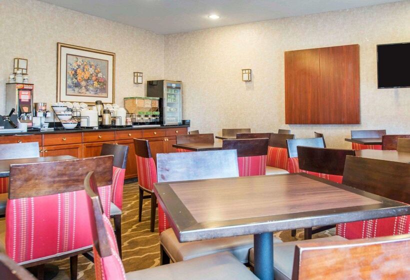 ホテル Comfort Inn North  Air Force Academy Area