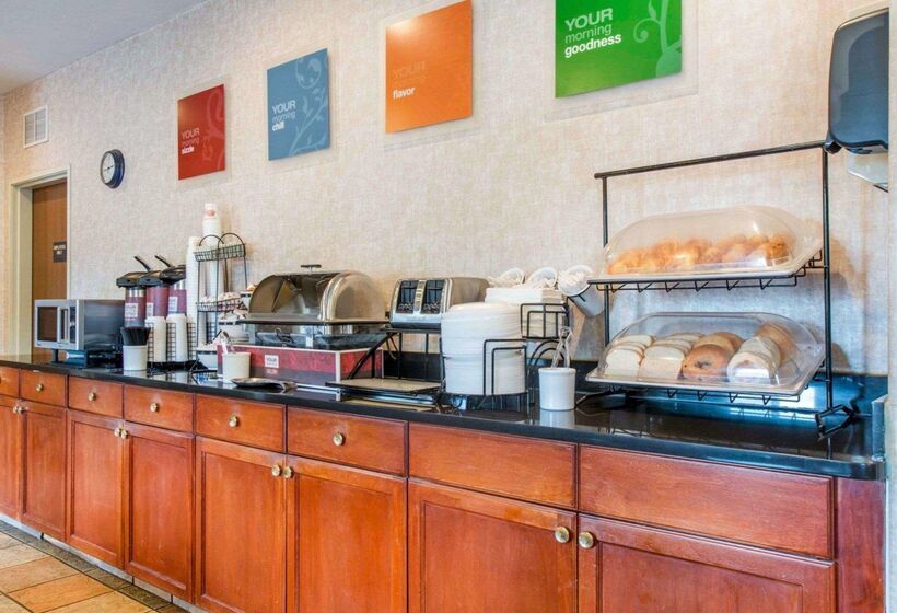 ホテル Comfort Inn North  Air Force Academy Area