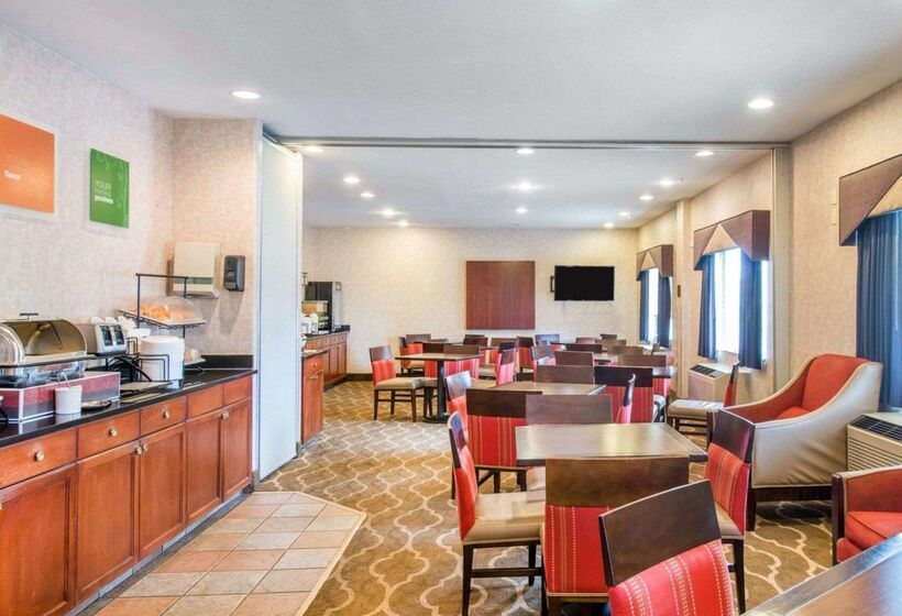 ホテル Comfort Inn North  Air Force Academy Area