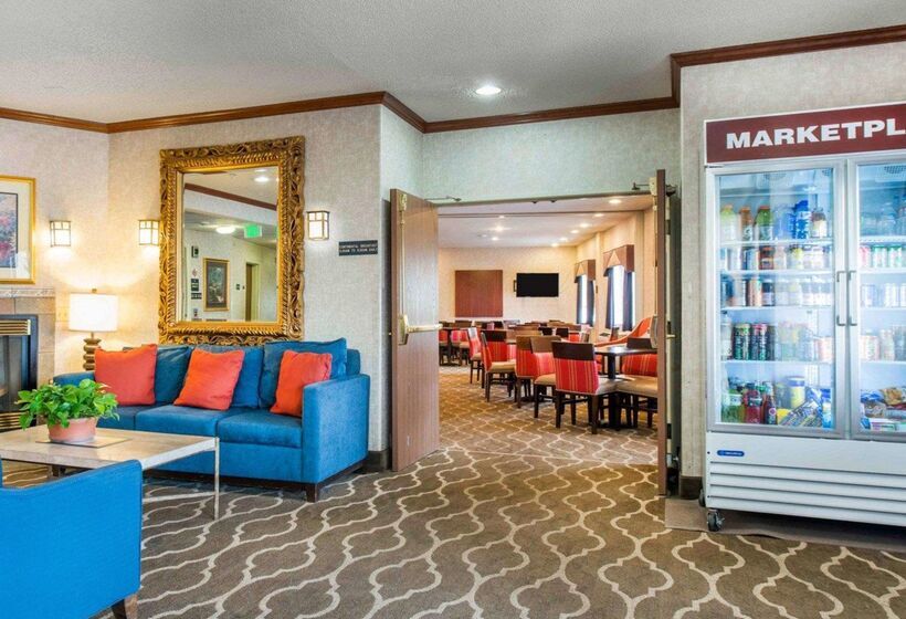 ホテル Comfort Inn North  Air Force Academy Area