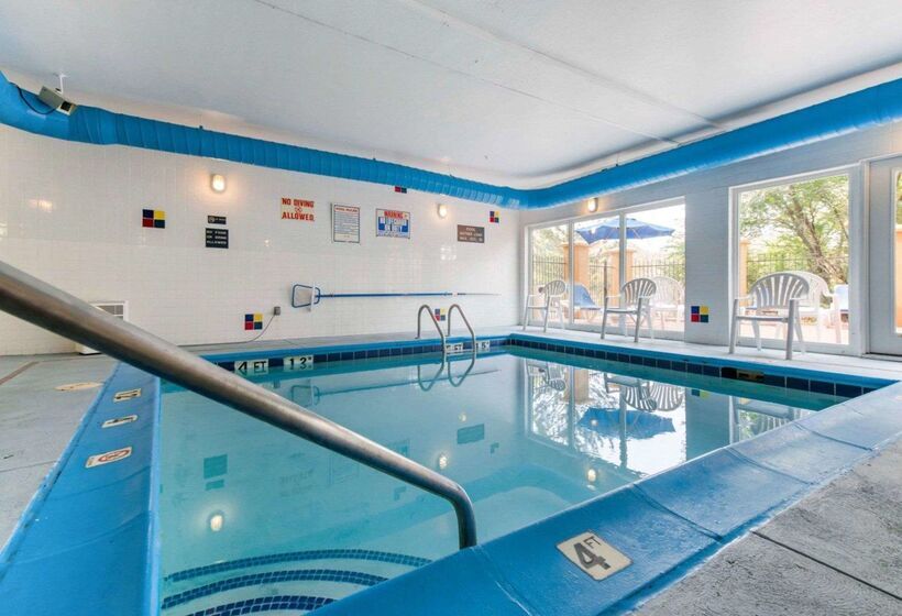 ホテル Comfort Inn North  Air Force Academy Area