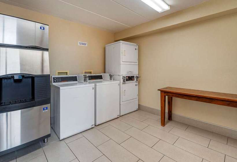 هتل Comfort Inn Northeast