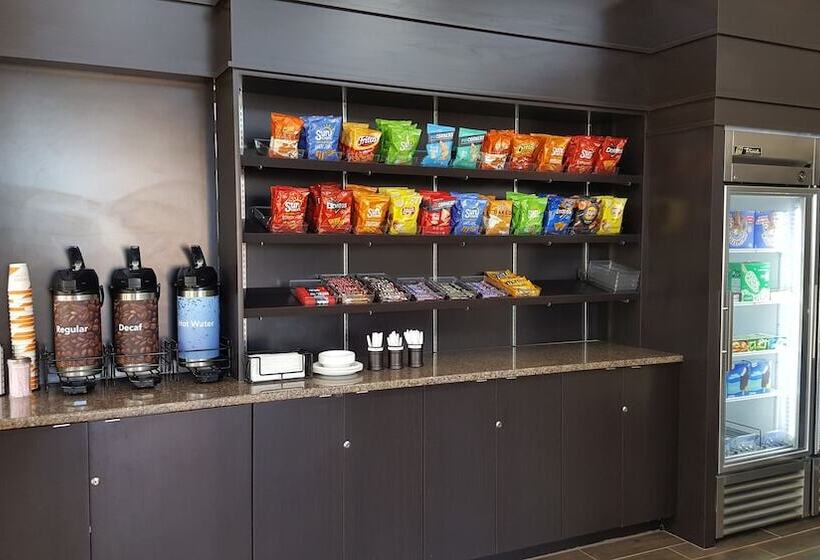 هتل Comfort Inn Northeast