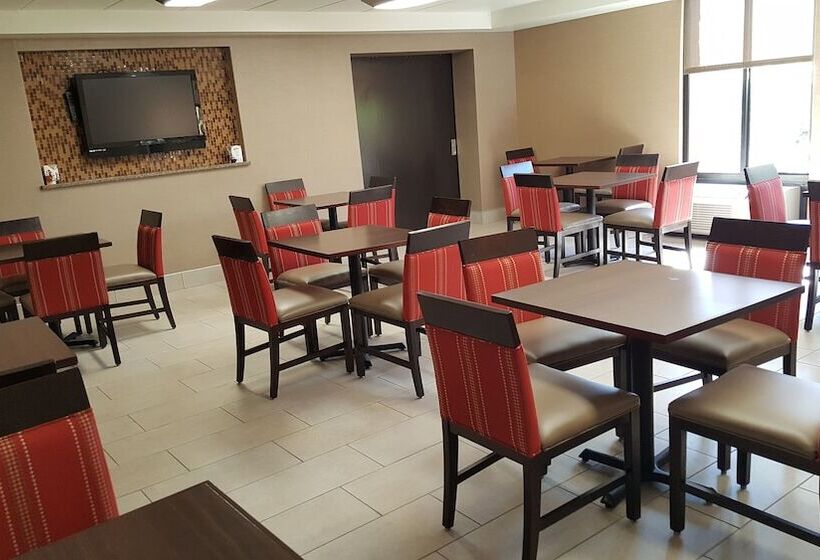 هتل Comfort Inn Northeast