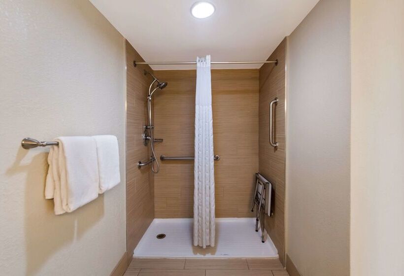 فندق Comfort Inn South Oceanfront