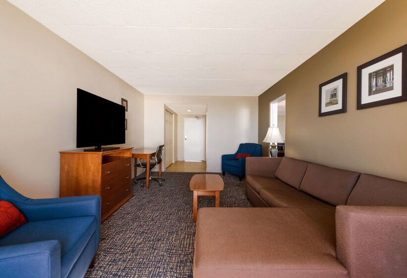 فندق Comfort Inn South Oceanfront