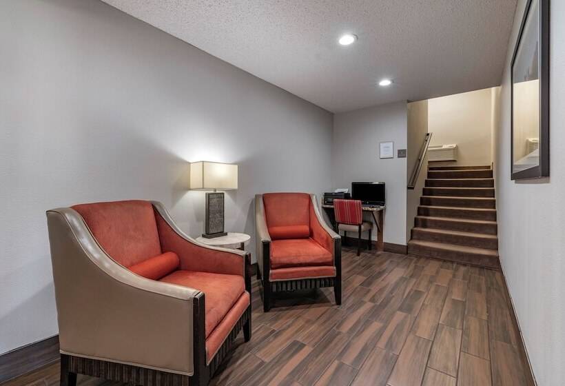 فندق Comfort Inn & Suites Hays I70