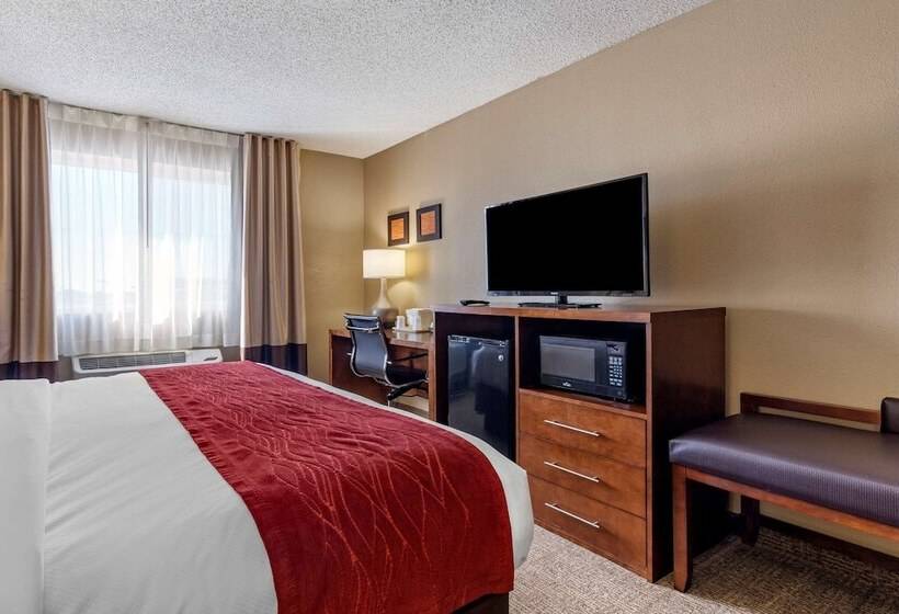 فندق Comfort Inn & Suites Hays I70