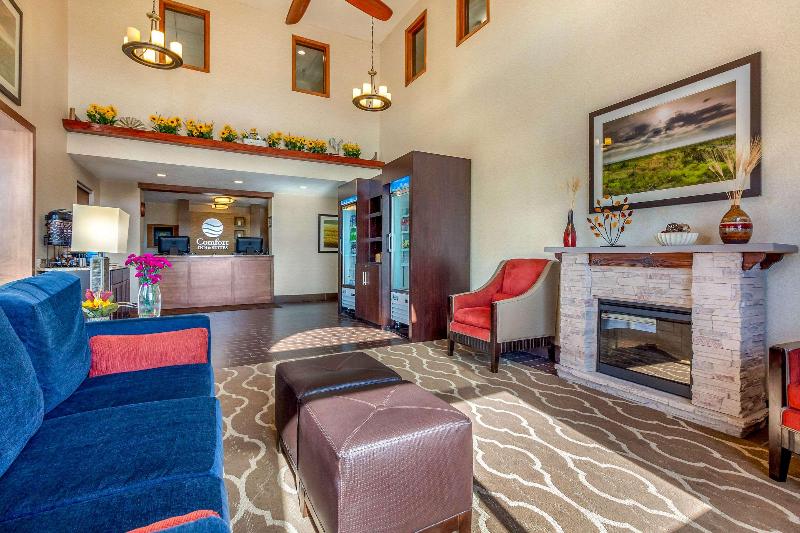 فندق Comfort Inn & Suites Hays I70