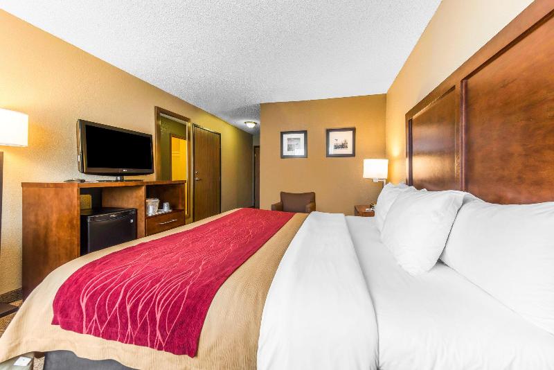 فندق Comfort Inn & Suites Hays I70