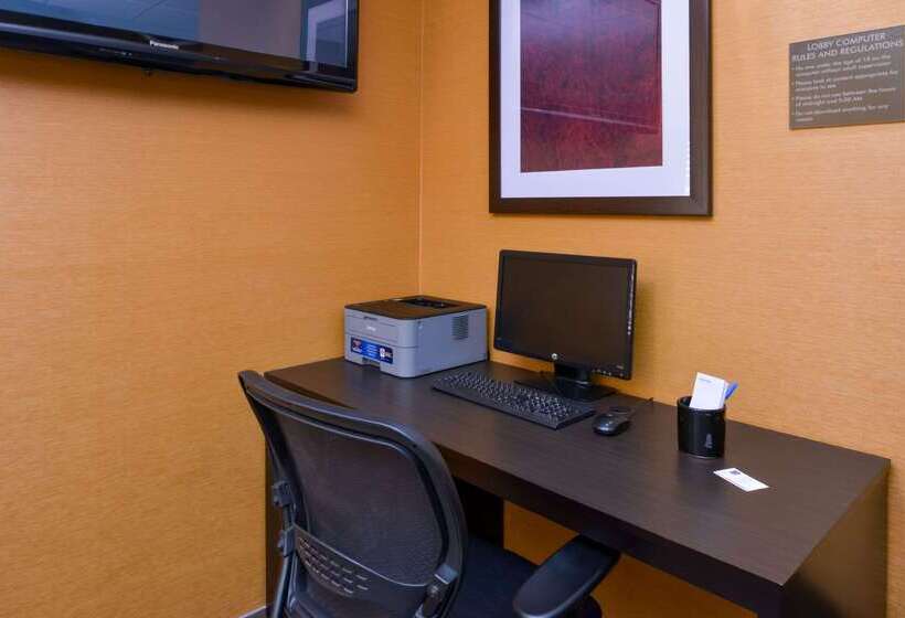 فندق Comfort Inn & Suites