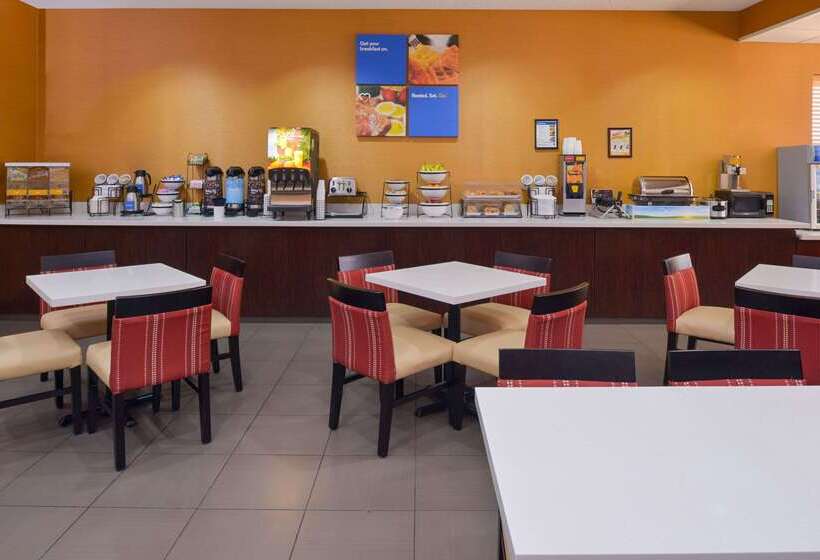 فندق Comfort Inn & Suites