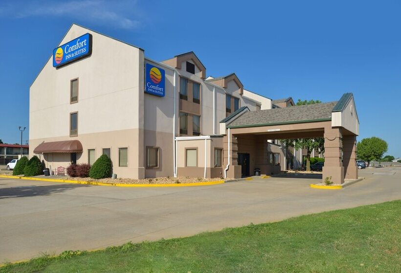 فندق Comfort Inn & Suites