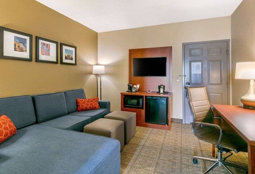 בית מלון כפרי Comfort Inn & Suites Nashville Franklin Cool Springs