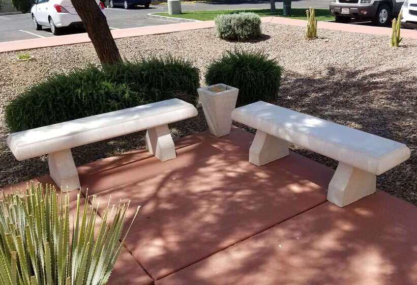 هتل Comfort Inn & Suites Tempe Phoenix Sky Harbor Airport