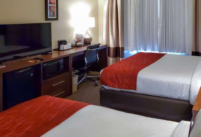 هتل Comfort Inn & Suites Tempe Phoenix Sky Harbor Airport