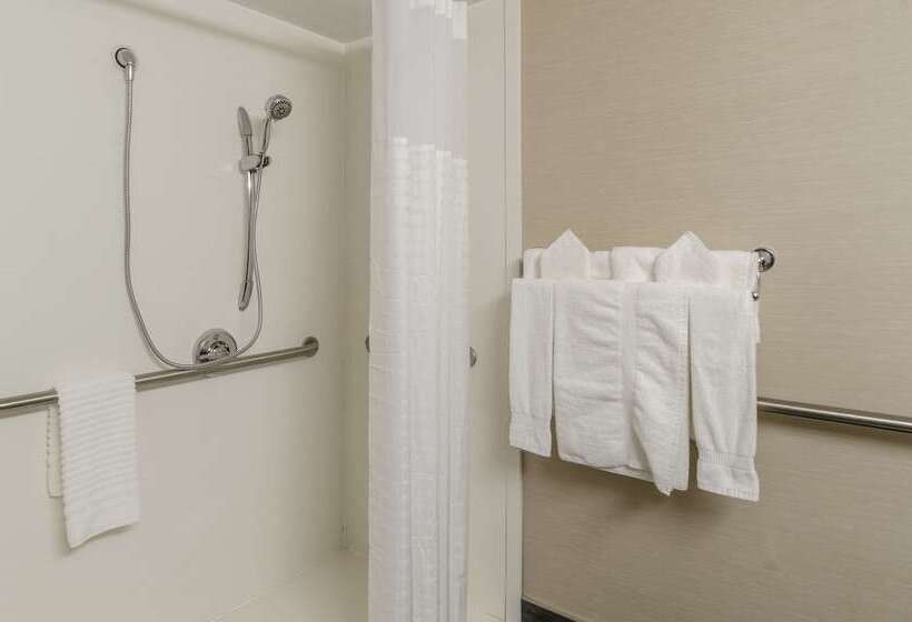 酒店 Comfort Inn & Suites